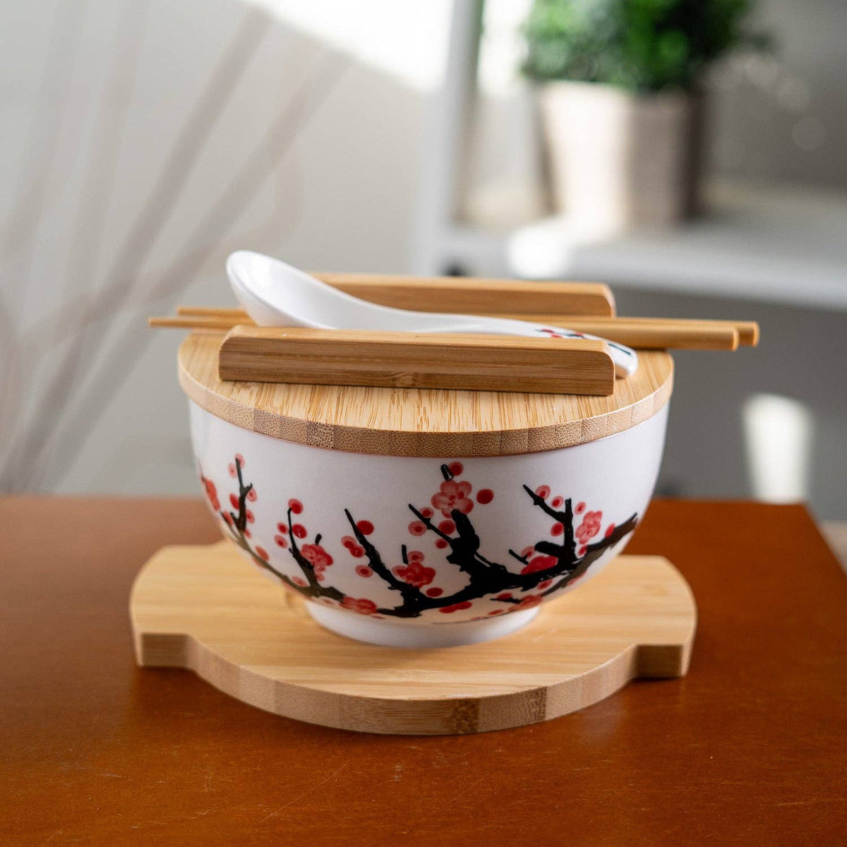 Ume Plum Blossoms 28oz 6"D Bowl With Chopsticks, Spoon Bamboo Lid and Trivet Set (1/8)