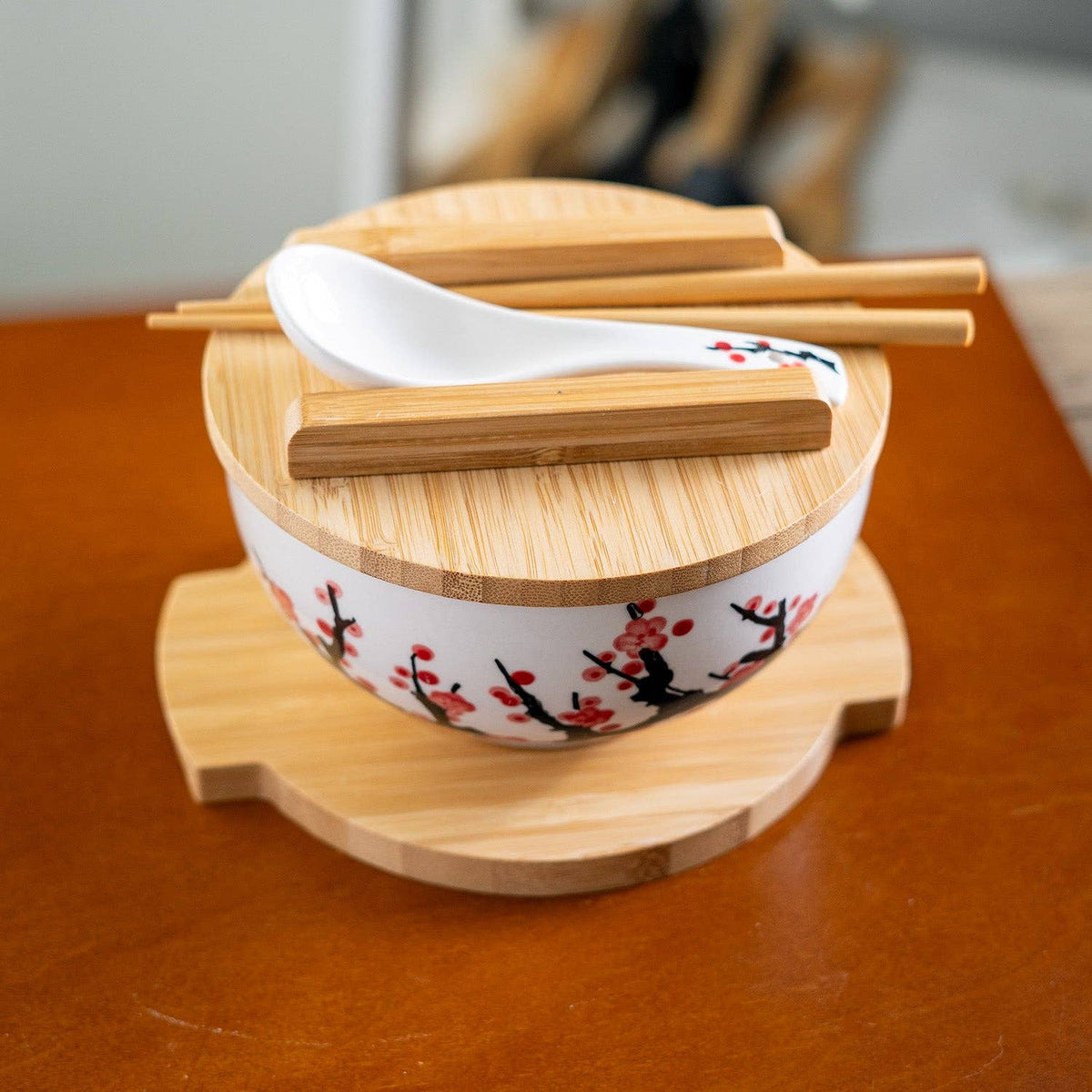 Ume Plum Blossoms 28oz 6"D Bowl With Chopsticks, Spoon Bamboo Lid and Trivet Set (1/8)