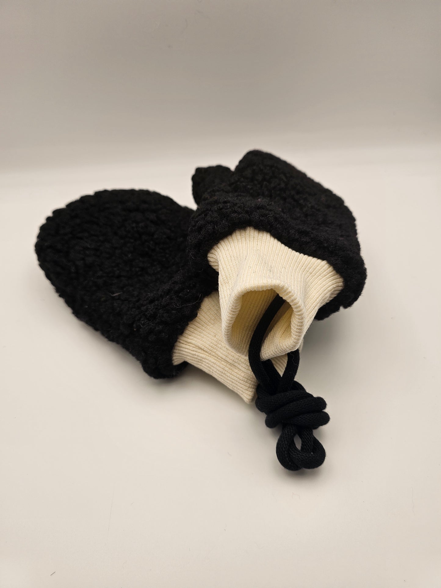 Black Sherpa Mittens Kids