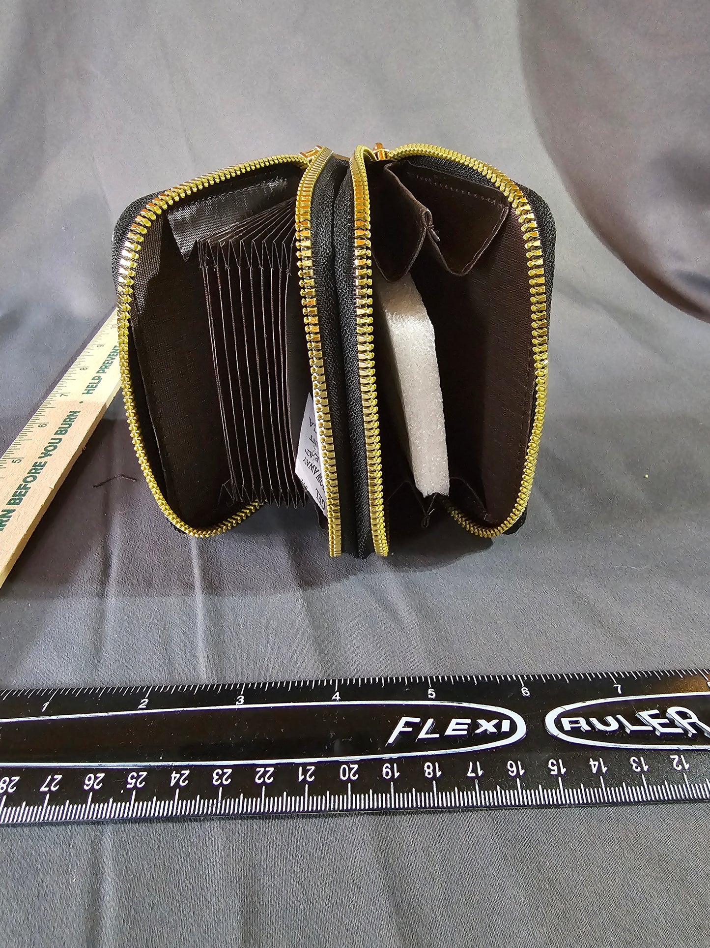 Fallout New Vegas Wallet