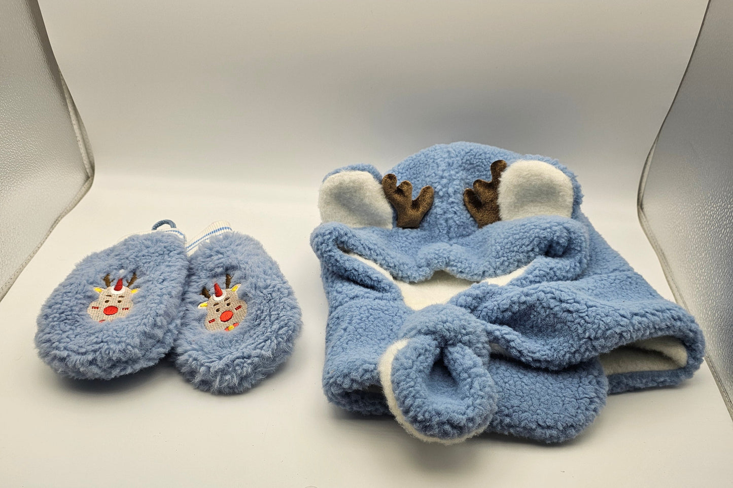 Reindeer Hat and Mittens Kids Blue